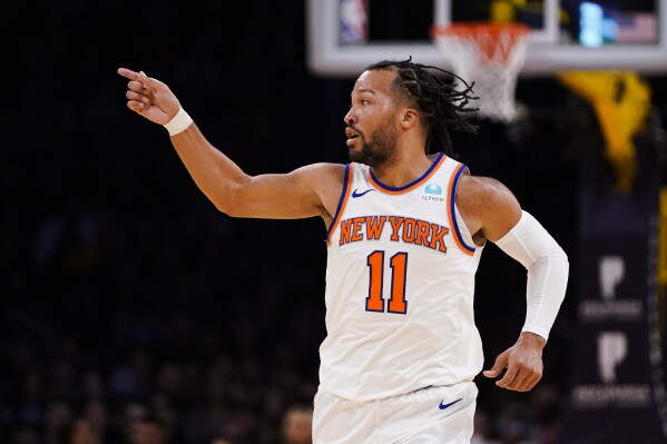 Lebron james new york knicks hot sale